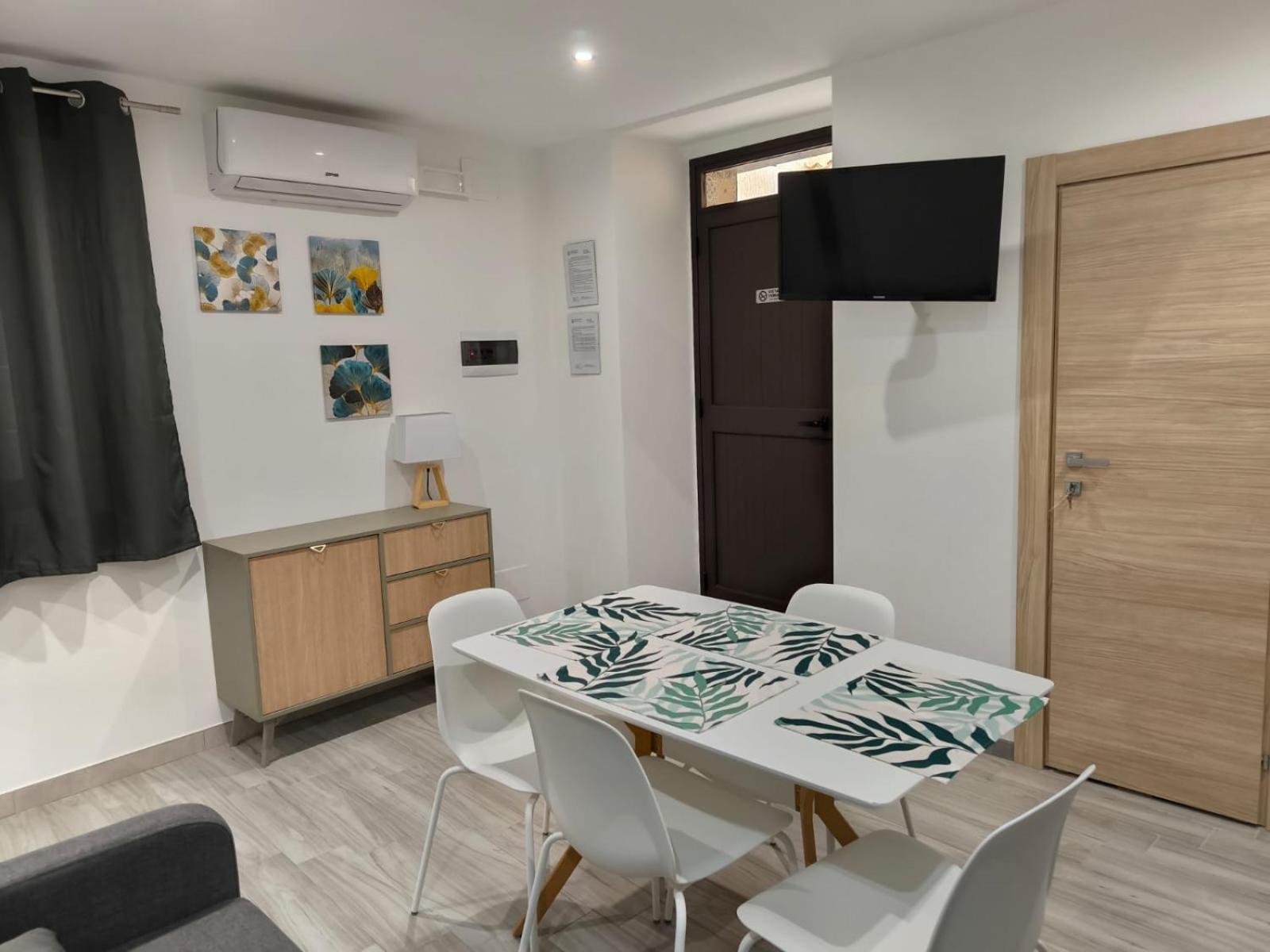 Studio Apartments Salvo 7 Agrigento Exterior photo